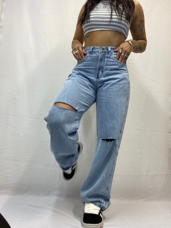 Jeans Wide Leg con Rotura 🖤 Color Celeste - Talles del 36 al 46