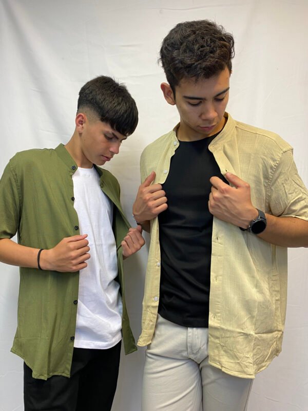 Camisa de Lino: Estilo y Comodidad En Tres Colores
