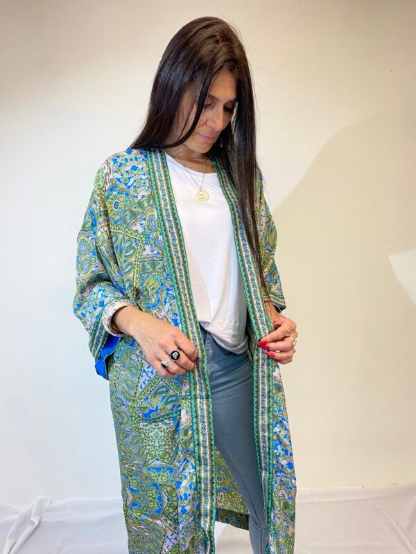 Kimono de Seda Largo con Bolsillos y Cinto - Image 3